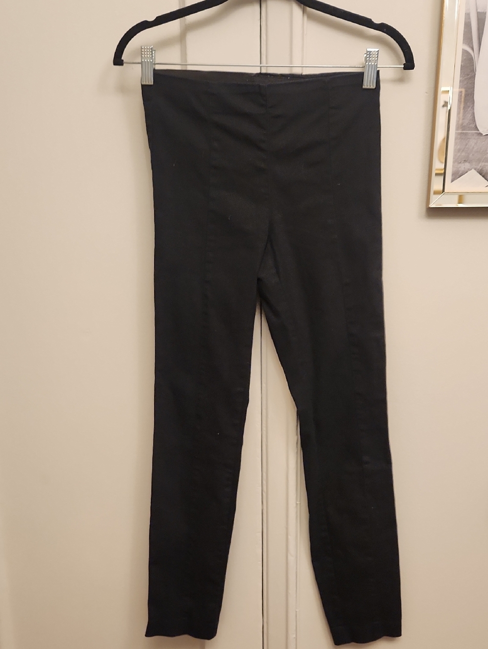H&M Black Skinny Ponte Leggings - Sleek High-Rise Fit